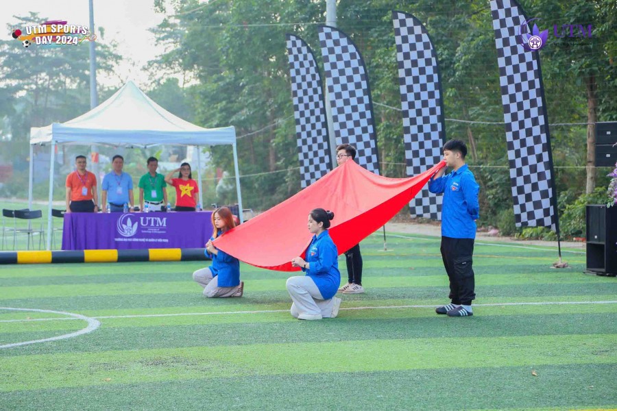 Bùng nổ tinh thần đoàn kết và sức trẻ trong ngày hội UTM SPORT DAY 2024