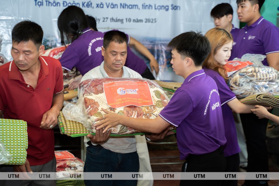 Hành trình “Trao yêu thương – Kết nối những trái tim” đến với đồng bào vùng lũ Lạng Sơn.