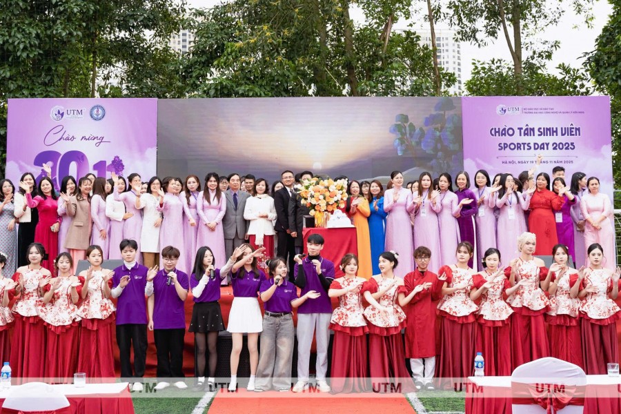 Sinh viên UTM tri ân thầy cô nhân ngày 20/11